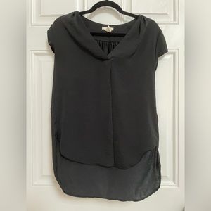 H&M high-low black v-neck blouse